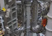 Физики из LLNL изучили ранние стадии коррозии урана под водородом