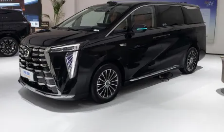 GAC Trumpchi M8 PHEV L
